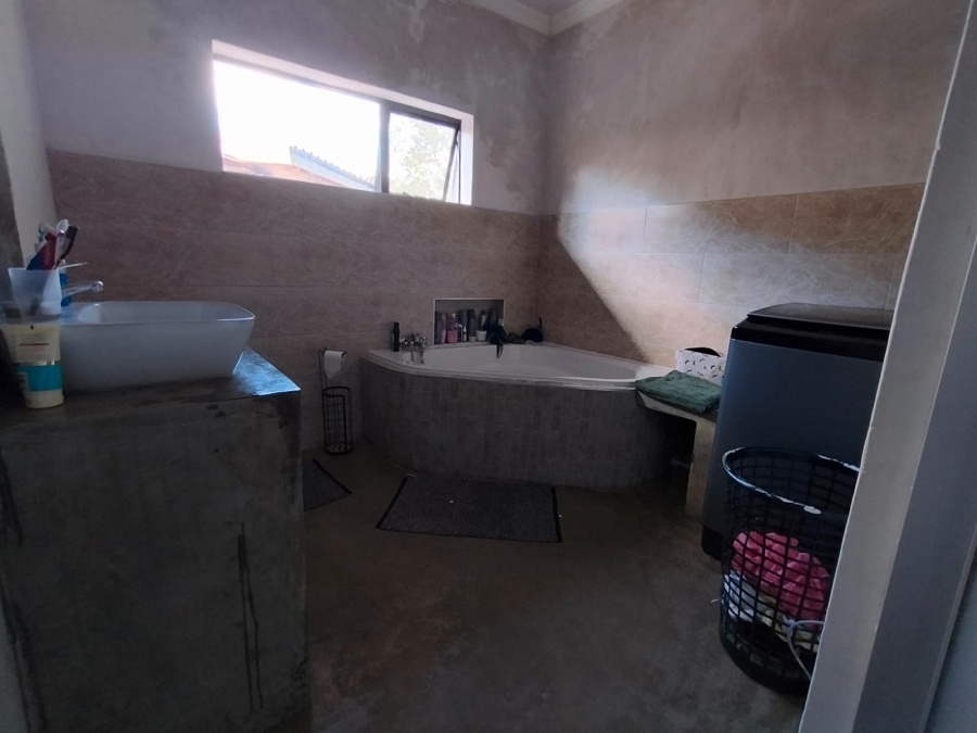 3 Bedroom Property for Sale in Geelhoutpark North West